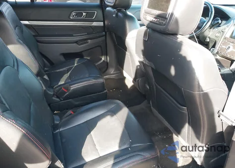 2017 Ford Explorer Sport z USA, uszkodzony, nr VIN 1FM5K8GT9HGA39859